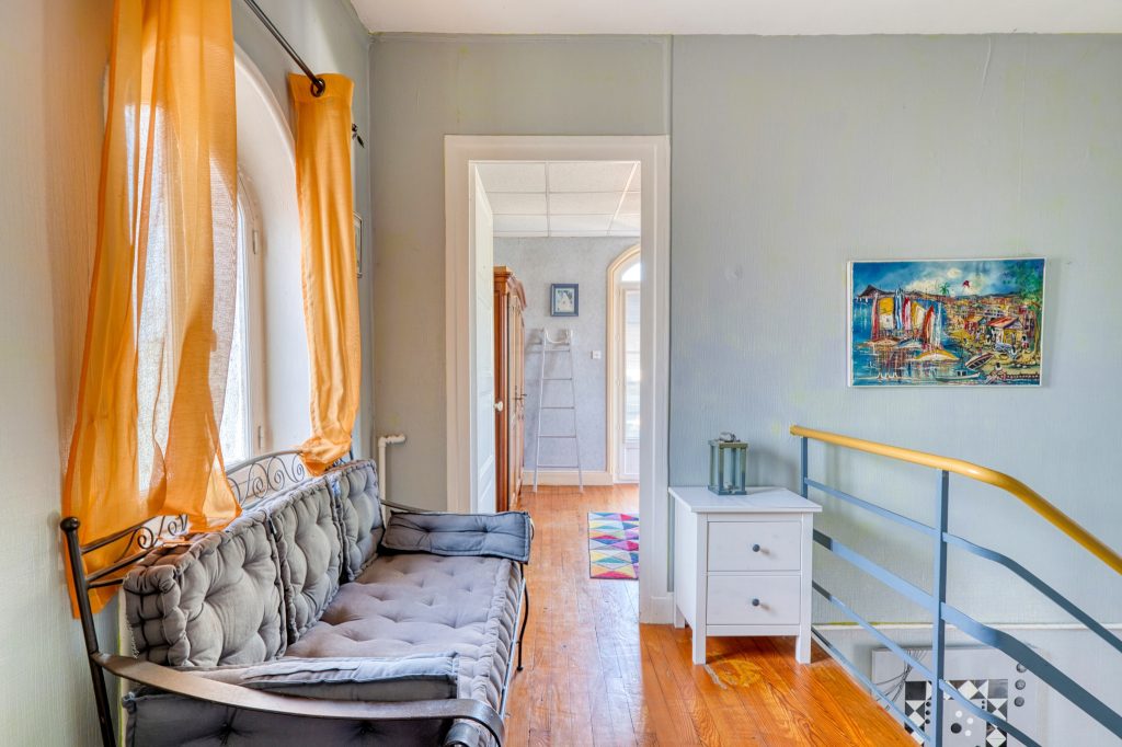 Maison atypique Coup de Coeur à Tignieu Jameyzieu 137m2