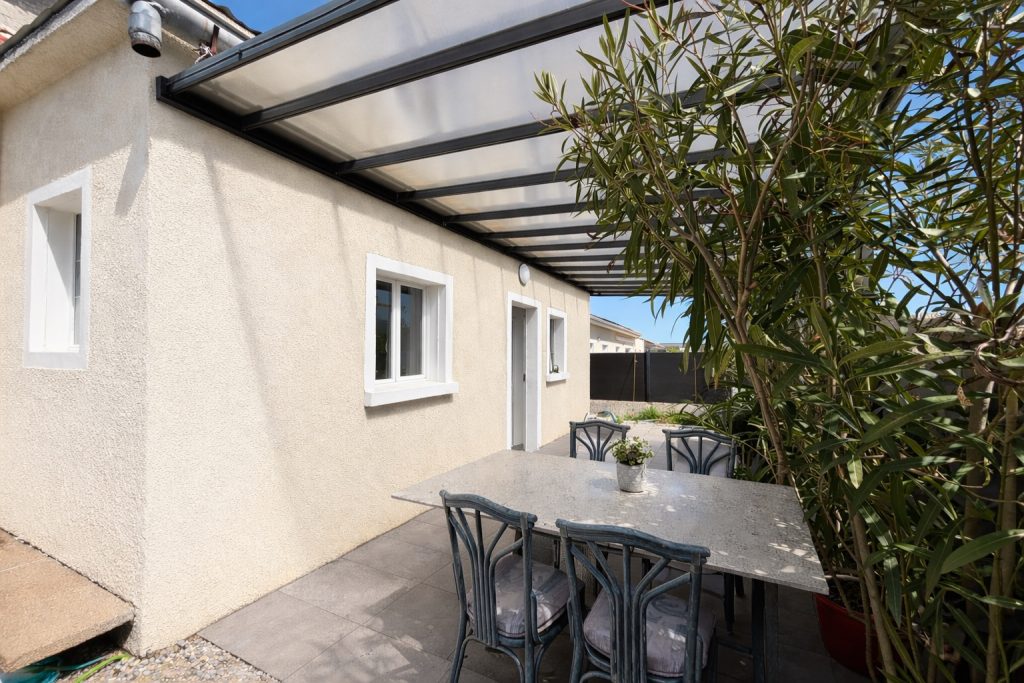 Maison familiale 145m2 habitable (190m2 utiles) 5 chambres rénovée à Tignieu