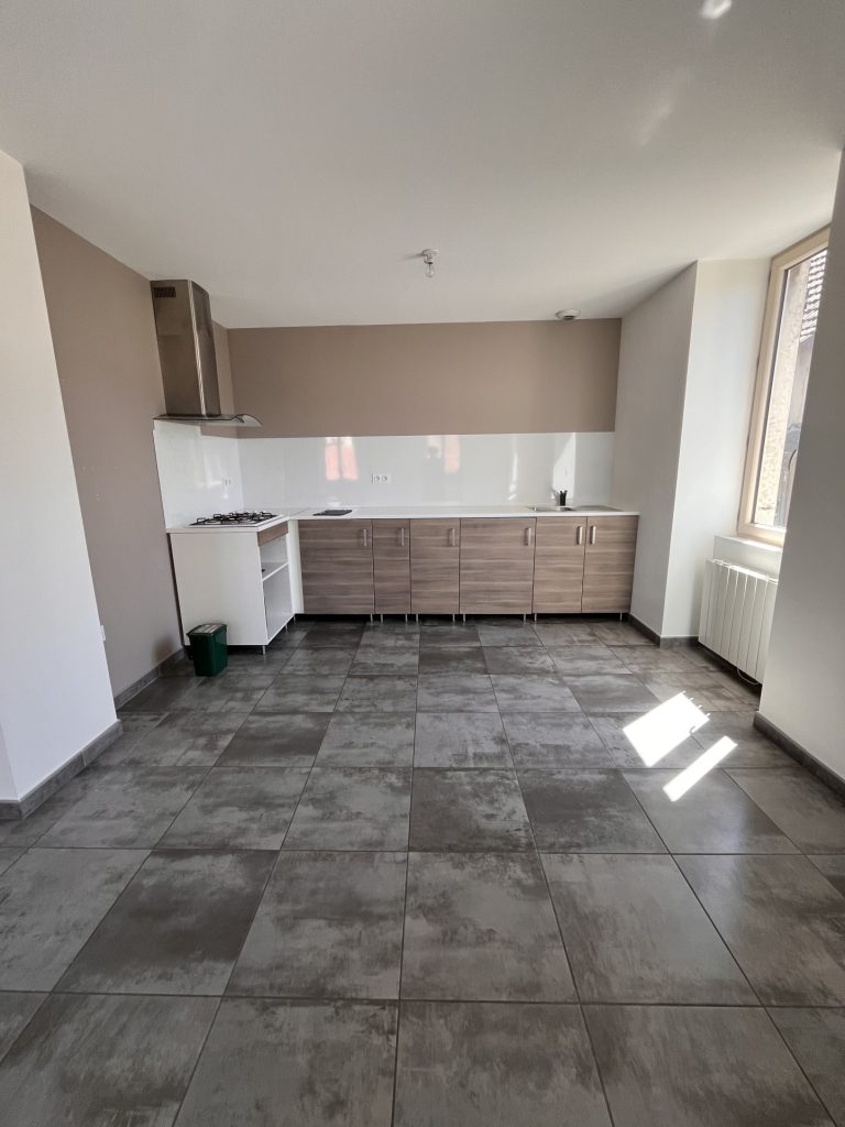 NOUVEAUTE ! Grand T2 sur commune de MONTALIEU