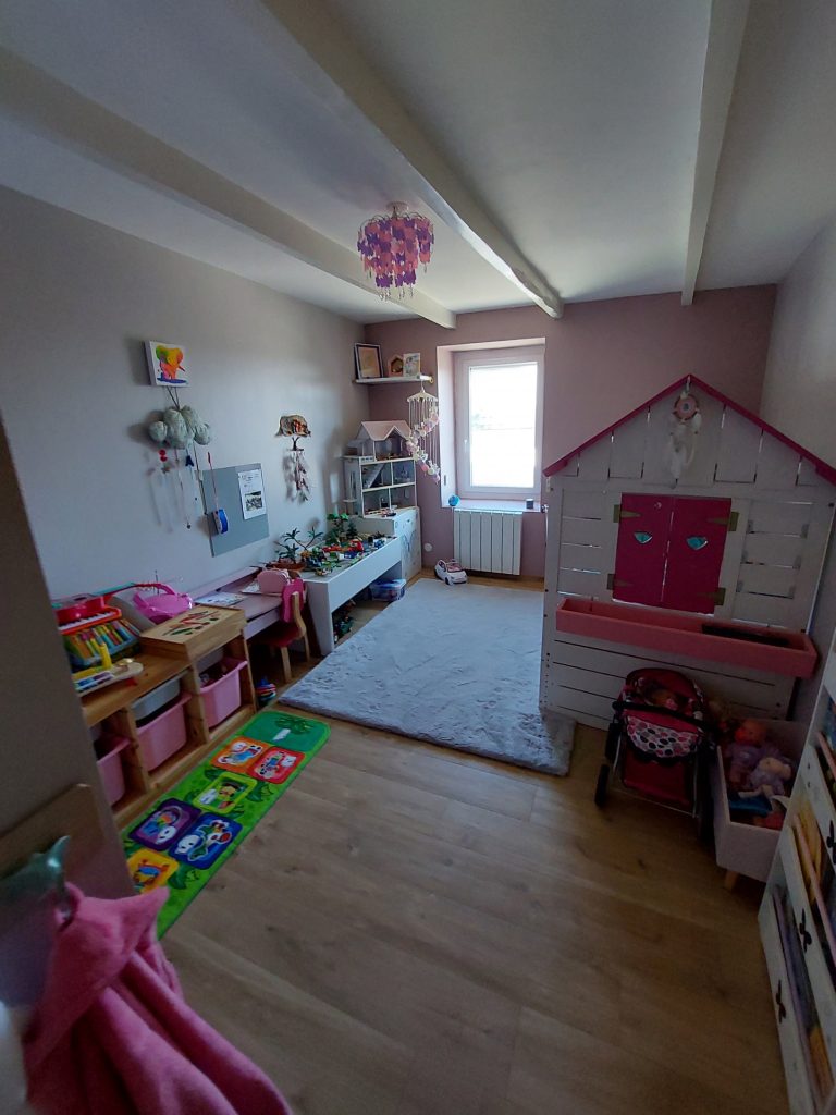 Maison environ 130 m2 avec extérieur – Bail courte durée
