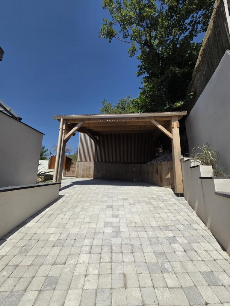 Maison coup de cœur Nivolas-Vermelle ! Maison T4 de 95m2 avec piscine