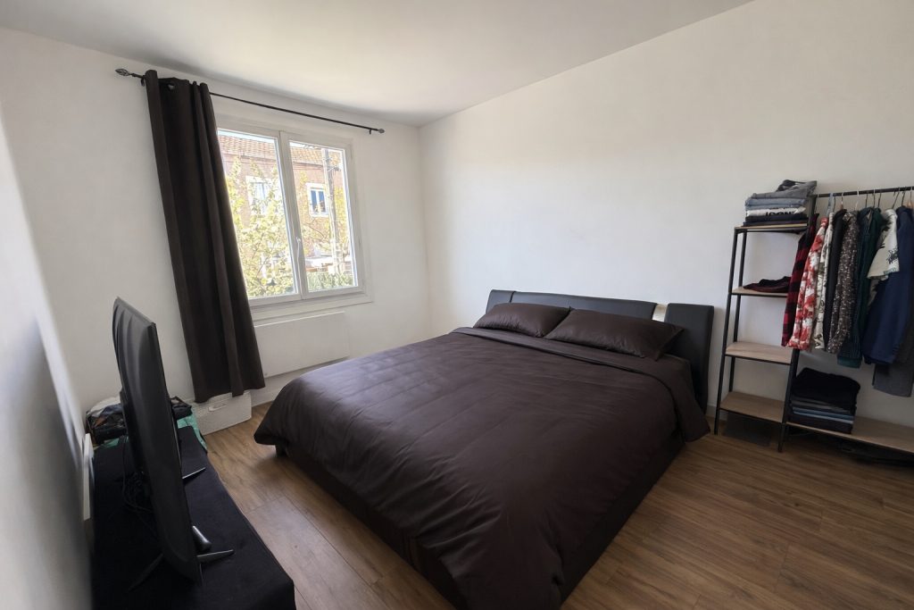 Maison familiale 145m2 habitable (190m2 utiles) 5 chambres rénovée à Tignieu