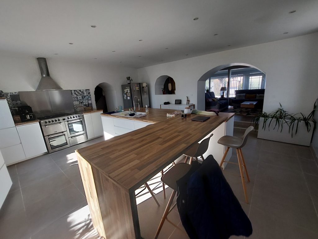 Maison environ 130 m2 avec extérieur – Bail courte durée